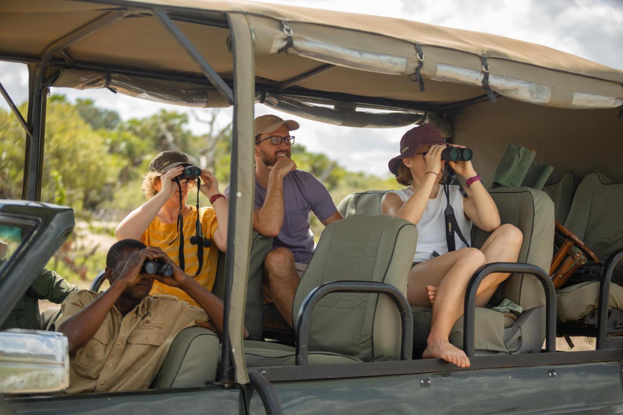 Selous River Camp Kwangwazi ภายนอก รูปภาพ