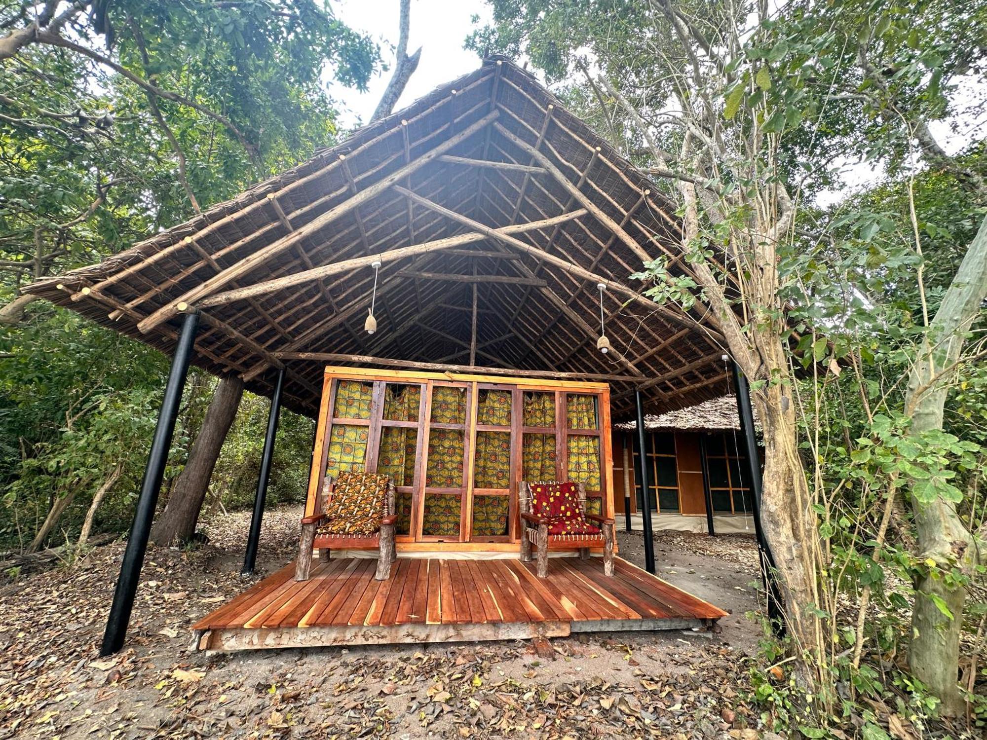 Selous River Camp Kwangwazi ภายนอก รูปภาพ