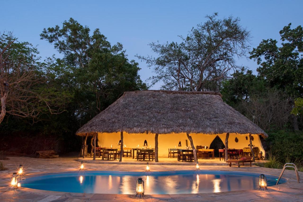Selous River Camp Kwangwazi ภายนอก รูปภาพ